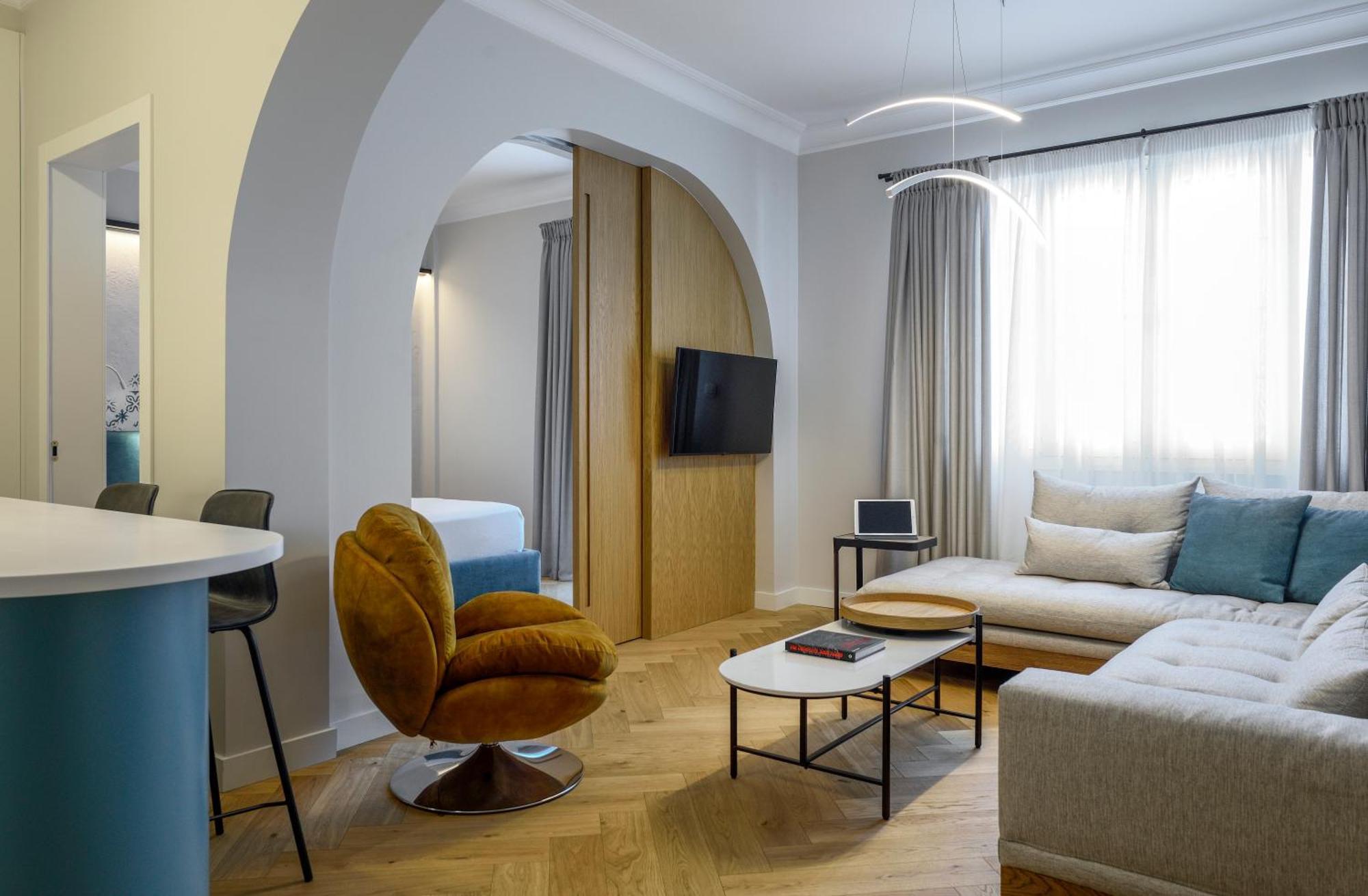 Queen Apartment Thessaloniki By Luxlikehome Exterior photo