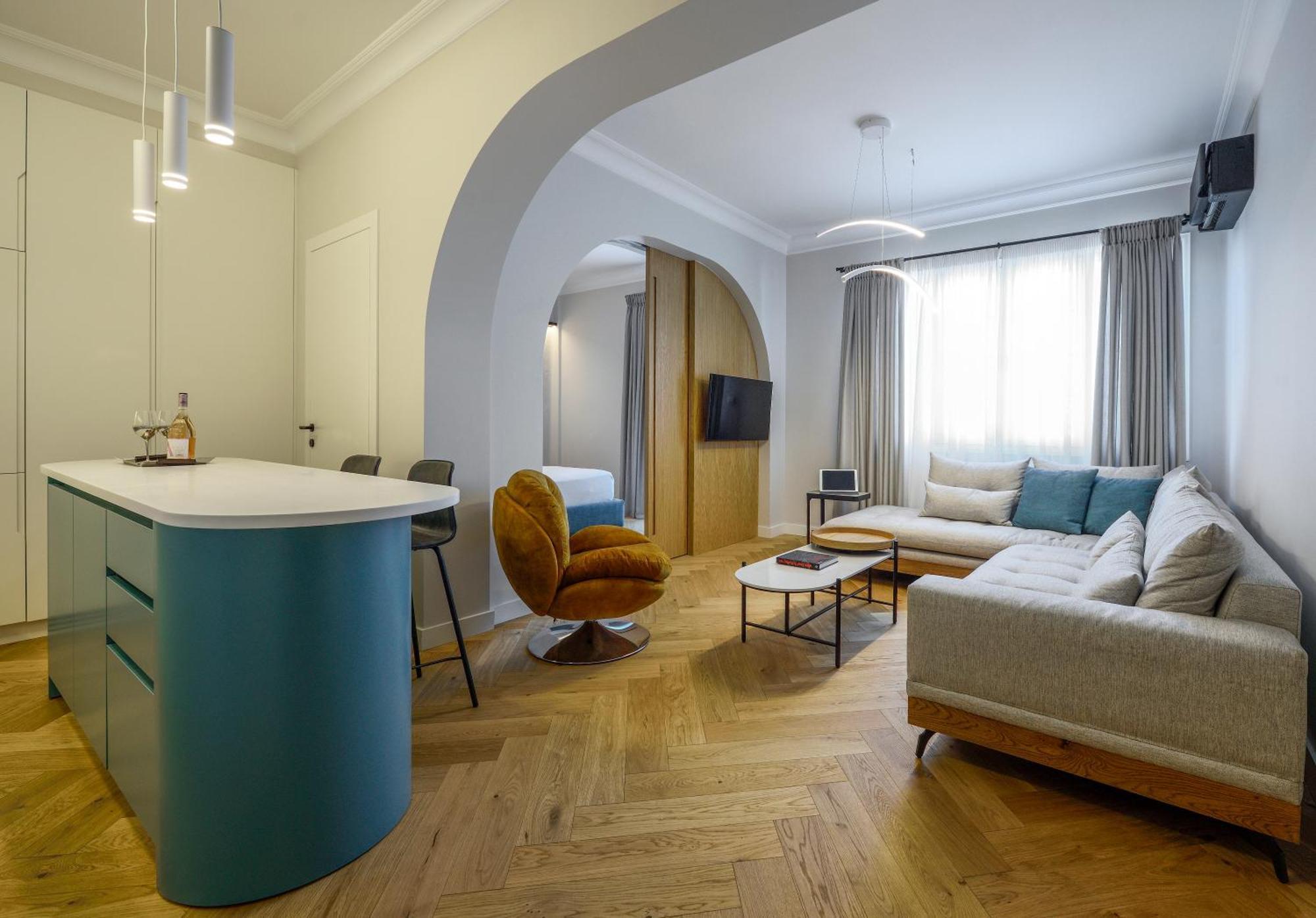 Queen Apartment Thessaloniki By Luxlikehome Exterior photo